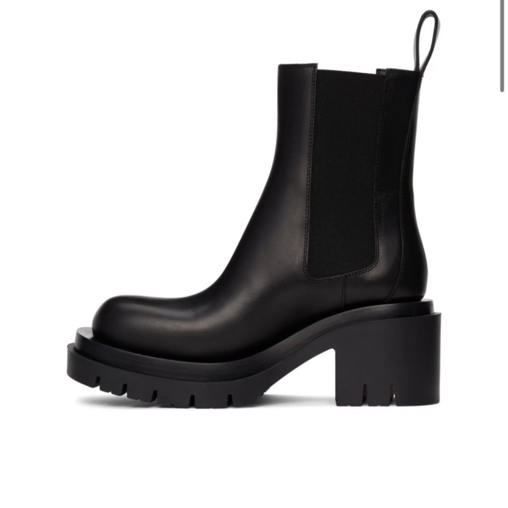 Bottega Veneta leather boots